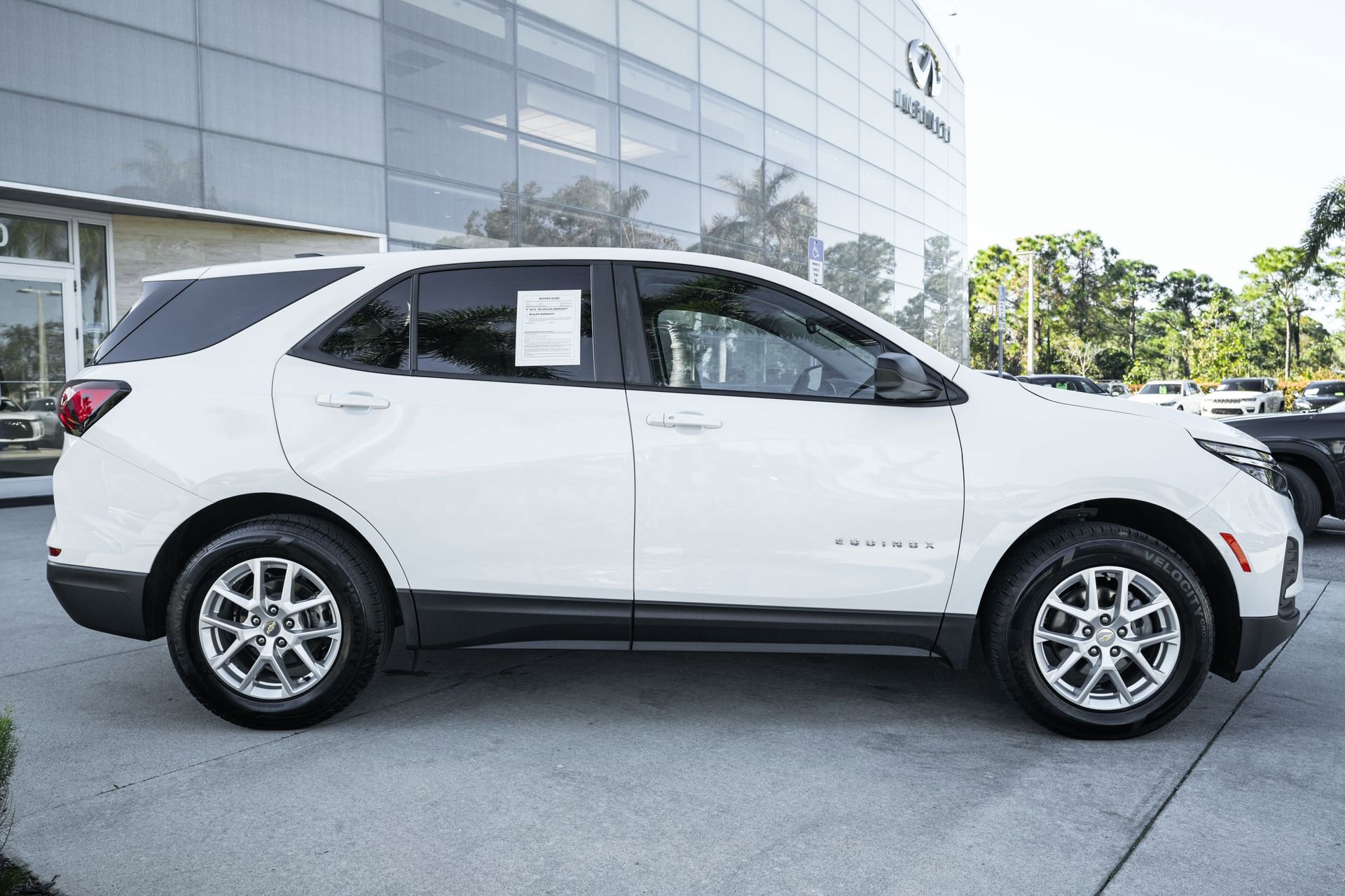 Used 2023 Chevrolet Equinox LS w/ LS Convenience Package image 25