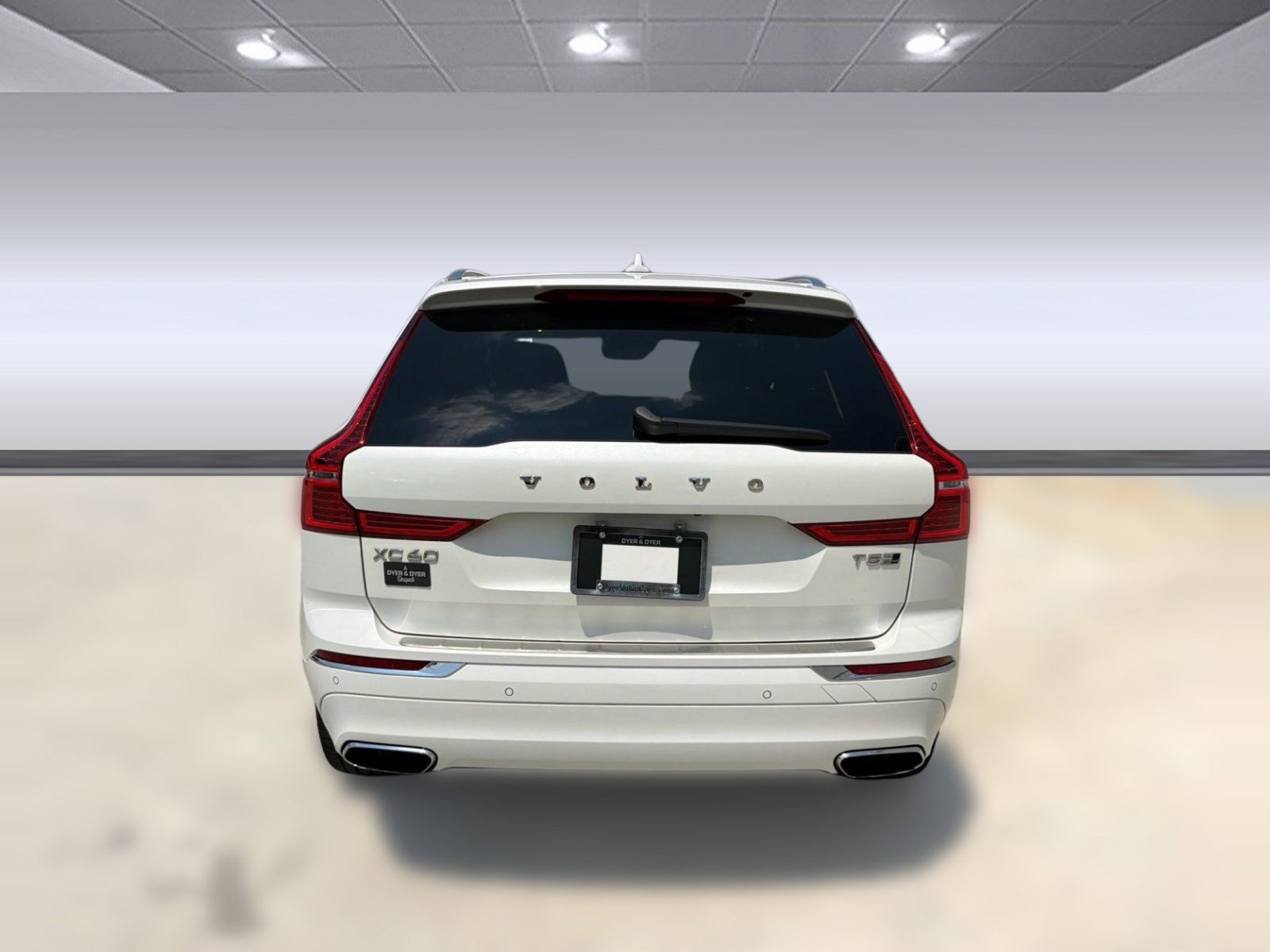 Used 2018 Volvo XC60 T5 Inscription w/ Convenience Package AWD/4WD image 10