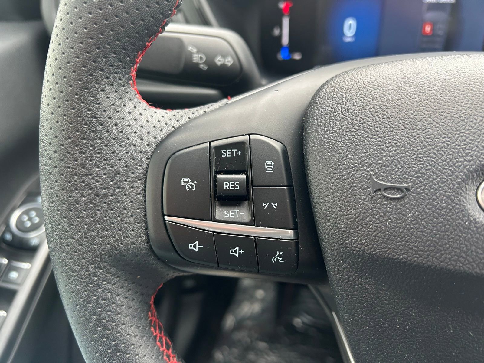 Used 2023 Ford Escape ST-Line w/ Tech Pack #1 image 13