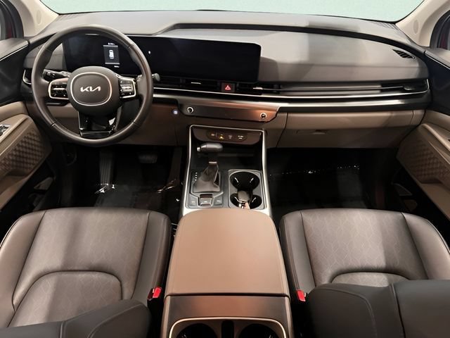 Used 2026 Kia Carnival FWD image 19