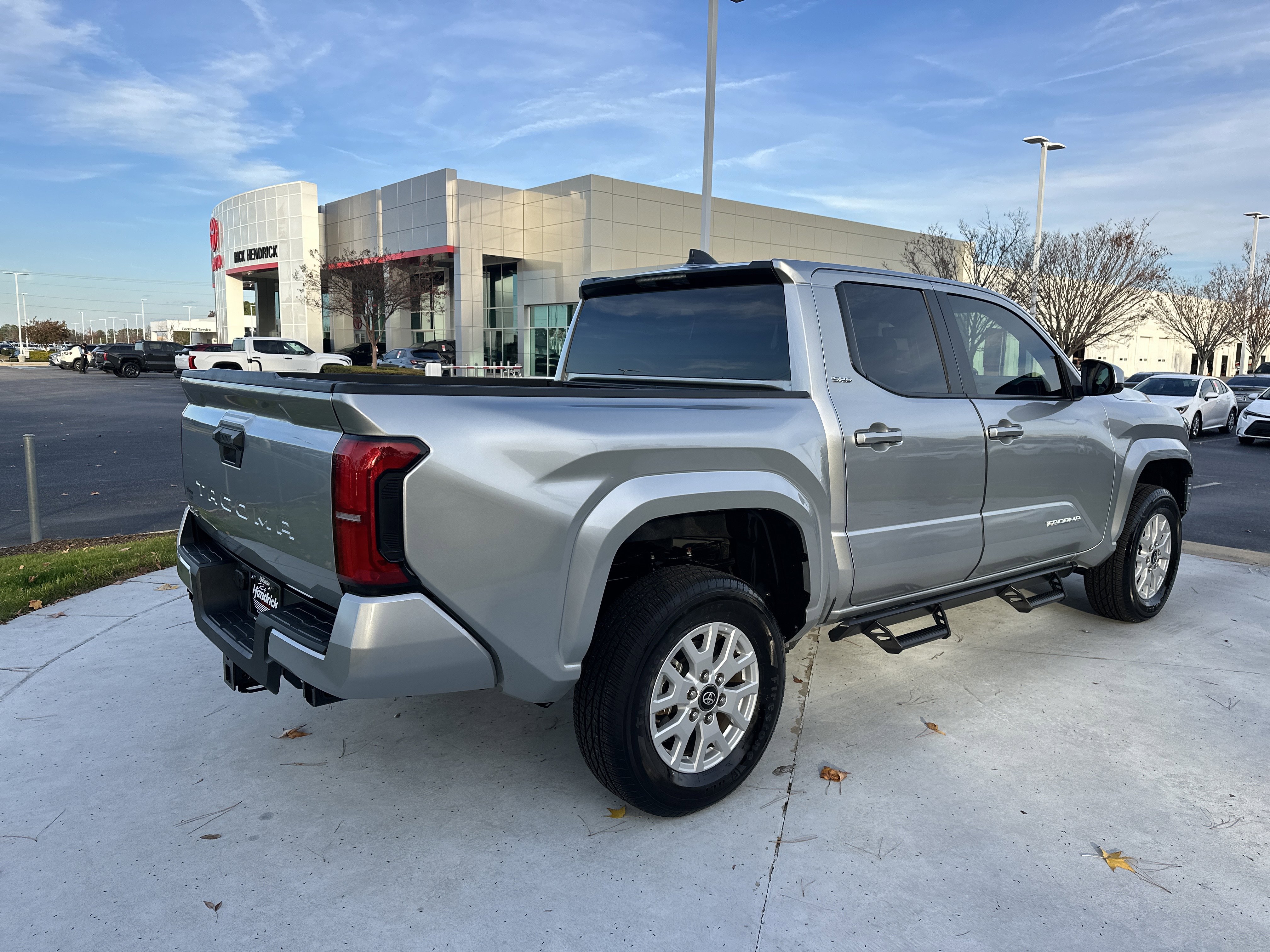 Certified 2024 Toyota Tacoma SR5 image 10