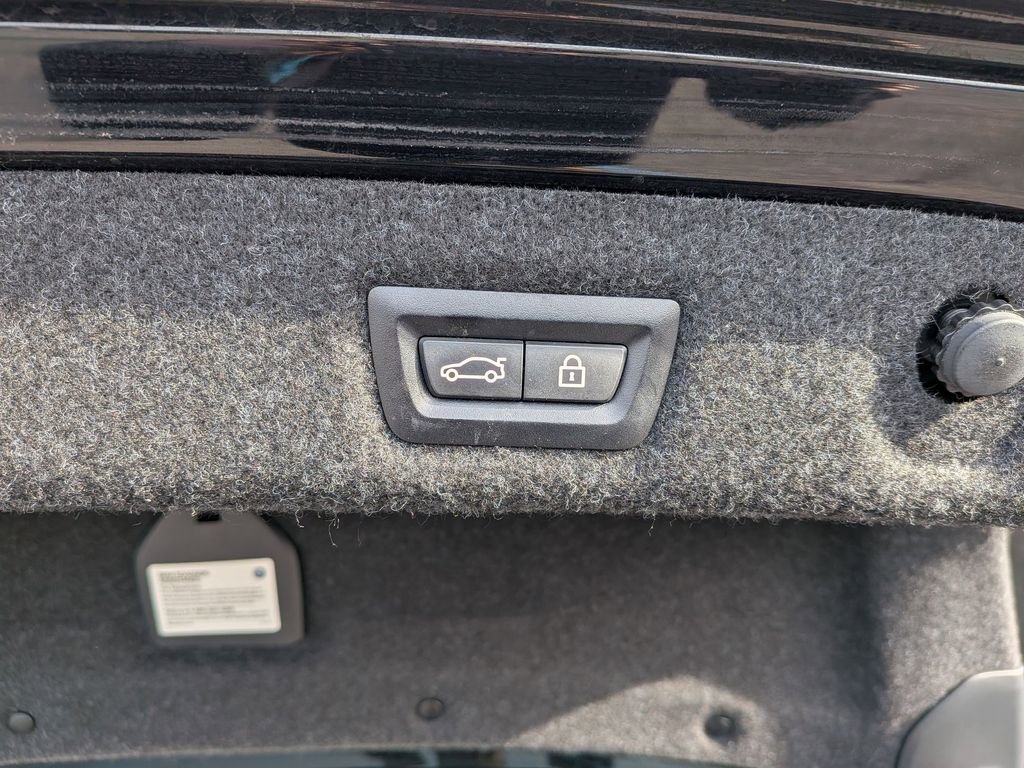 Used 2019 BMW 540i xDrive w/ Convenience Package image 22