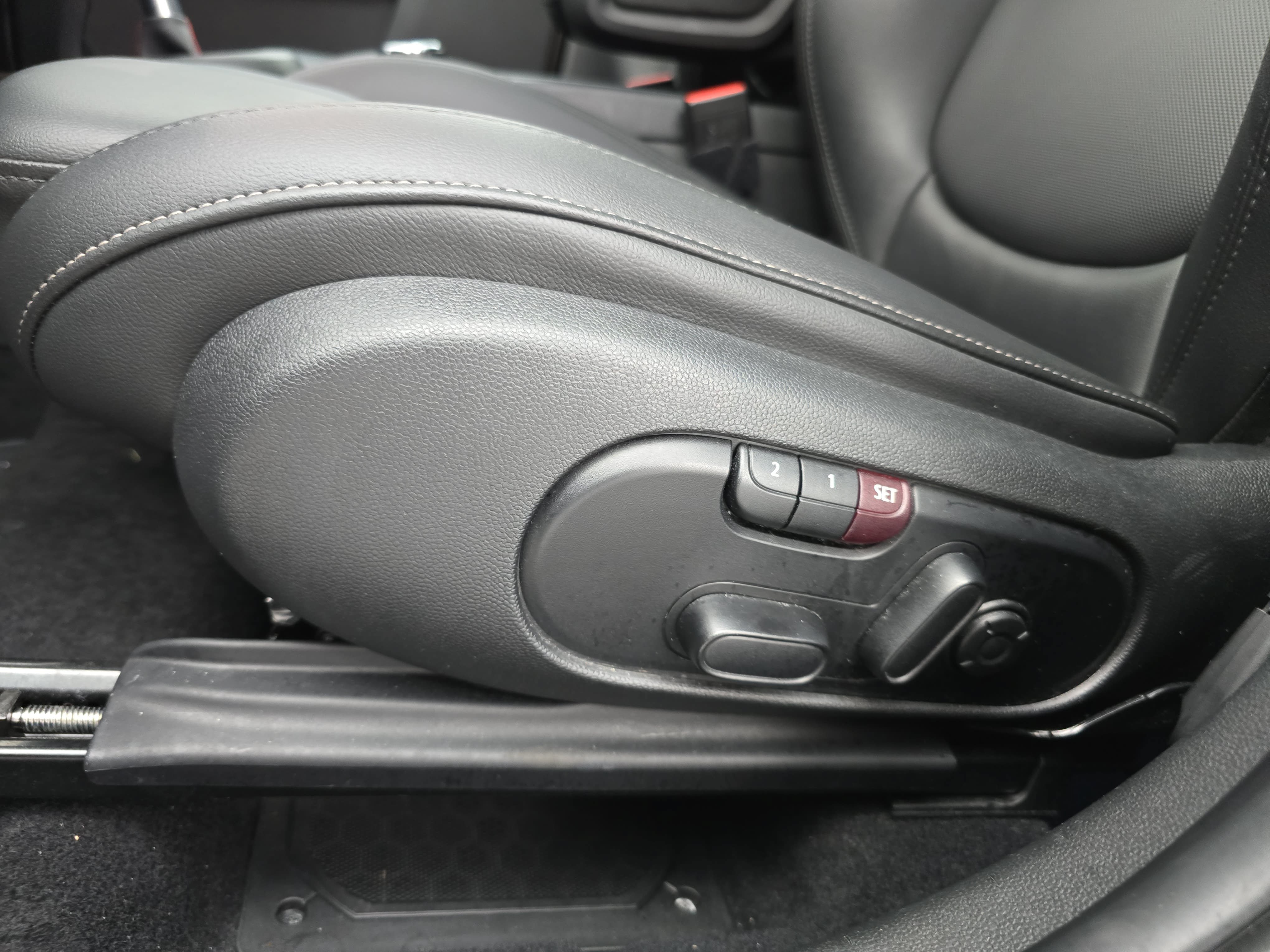 Used 2019 MINI Cooper Countryman S w/ Premium Package AWD/4WD image 29