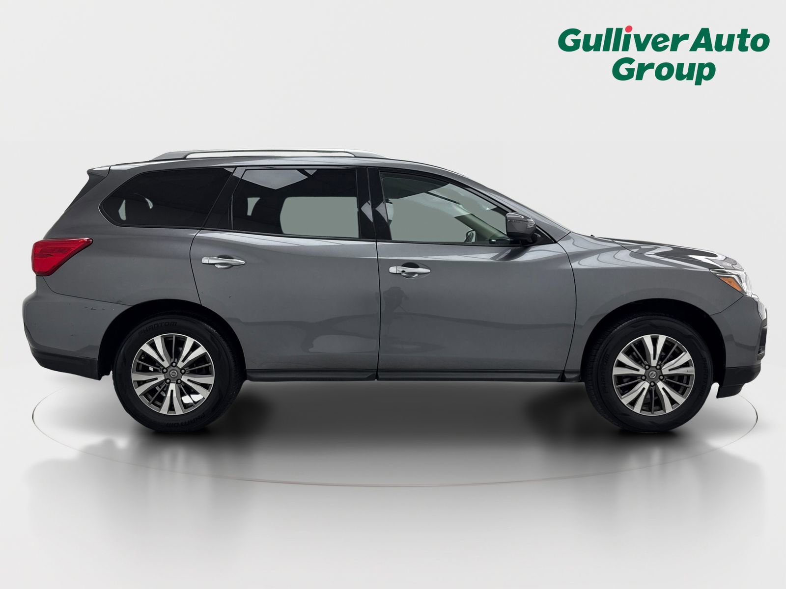 Used 2019 Nissan Pathfinder SV FWD image 10