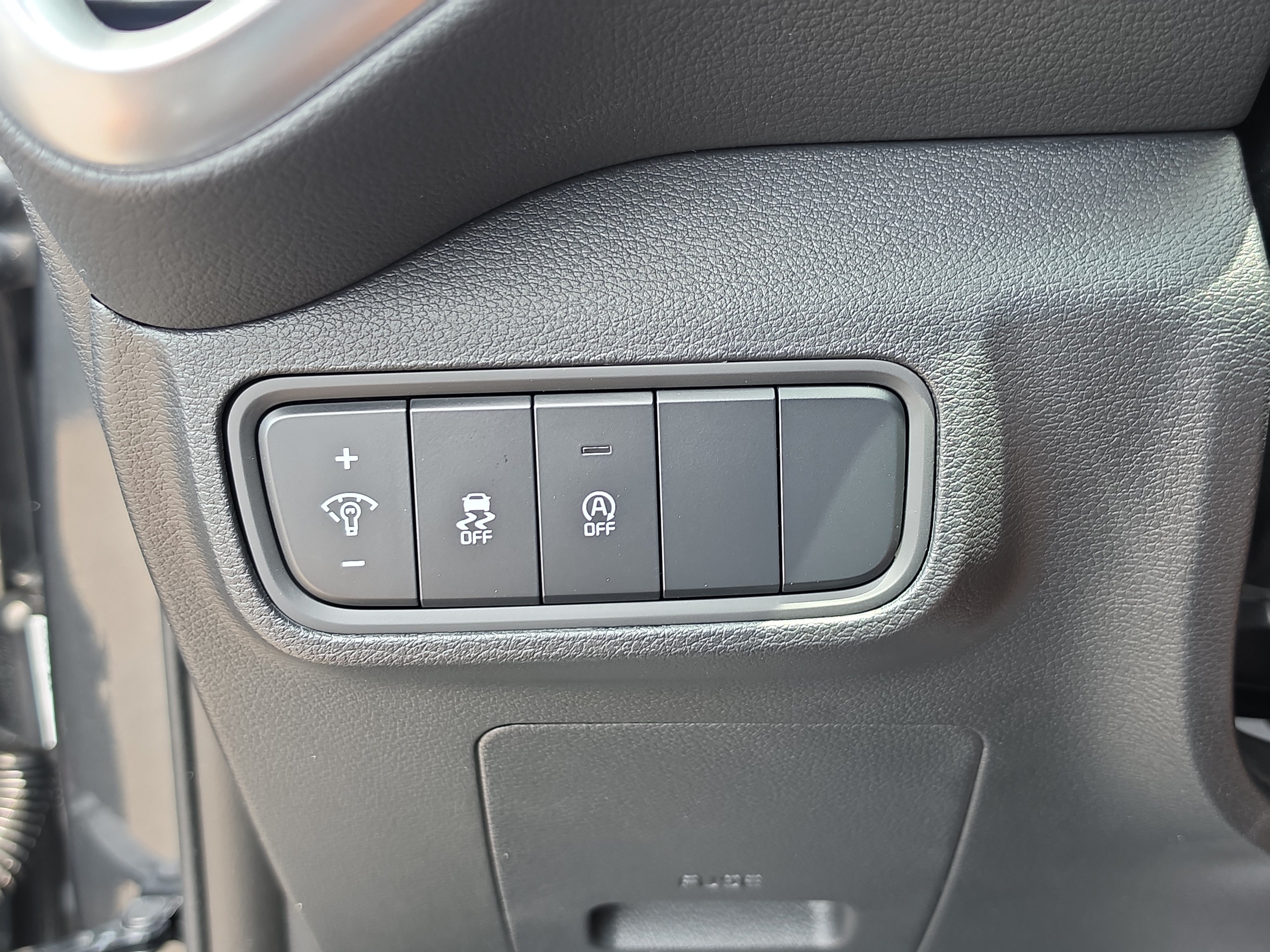 Certified 2025 Kia Soul LX FWD image 26