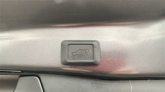 Used 2023 Toyota RAV4 XLE image 29