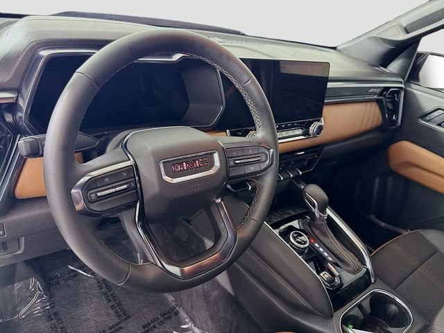 Used 2025 GMC Canyon AT4 AWD/4WD image 9
