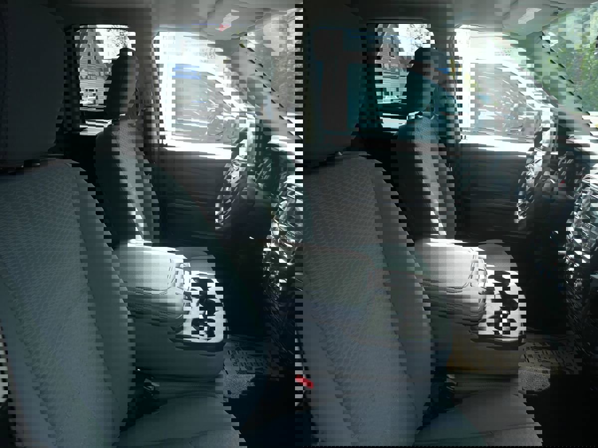 Used 2018 RAM 1500 Express image 26