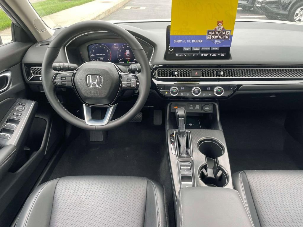 Used 2024 Honda Civic Touring image 10
