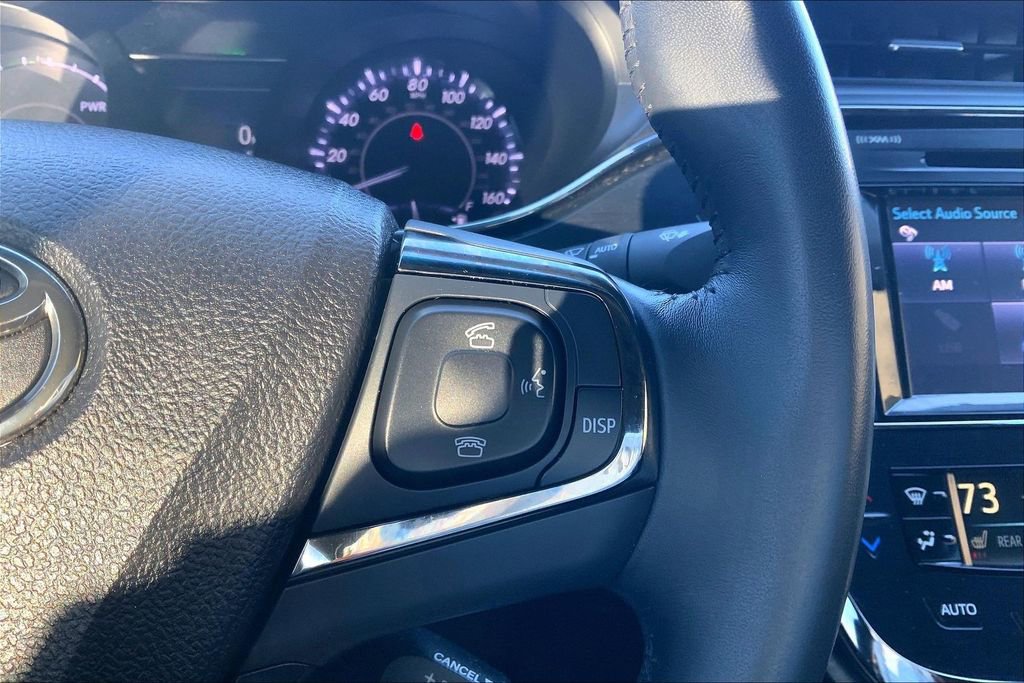 Used 2016 Toyota Avalon Limited image 25