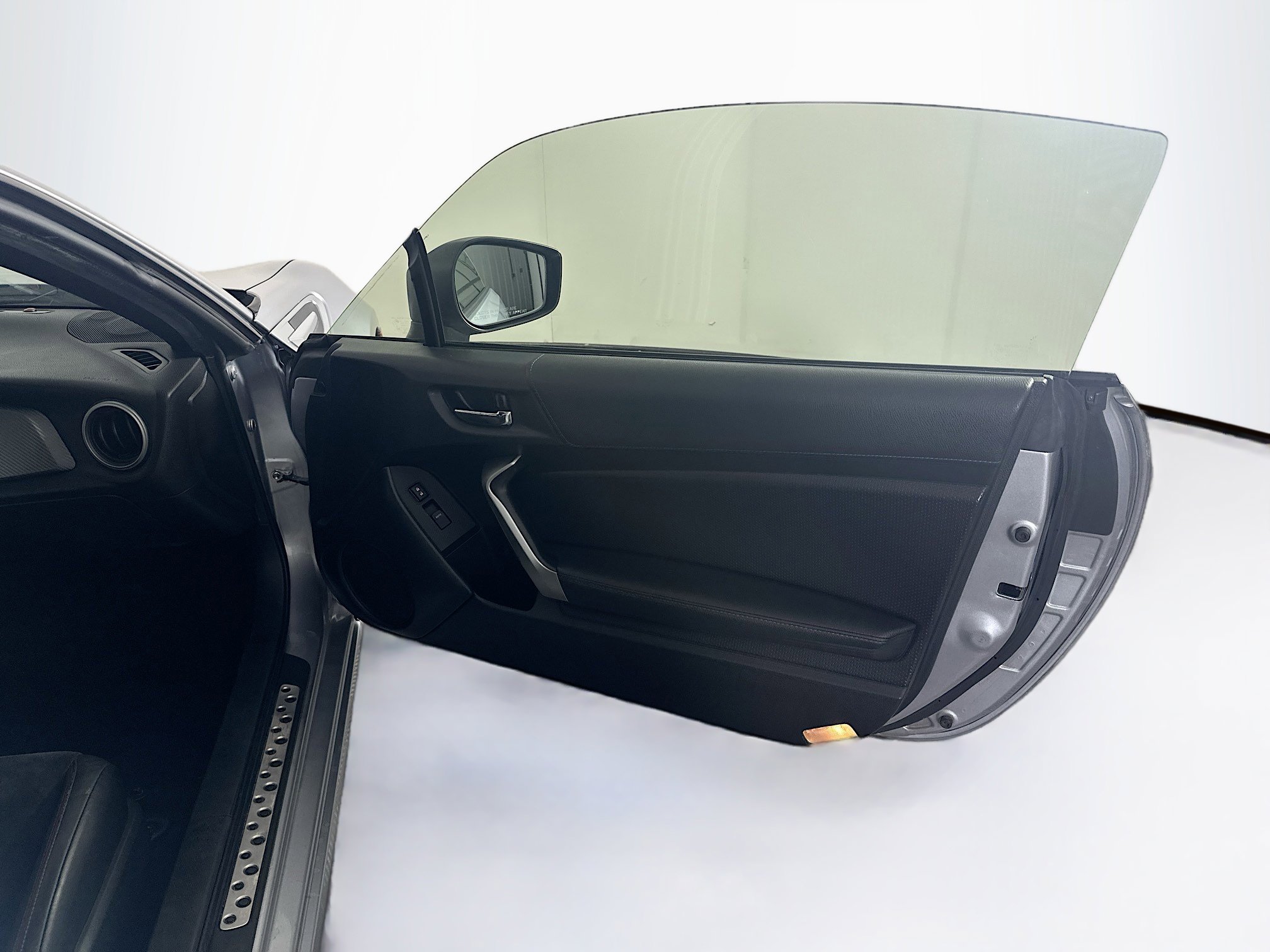 Used 2015 Subaru BRZ Limited w/ Popular Package #1B RWD image 28