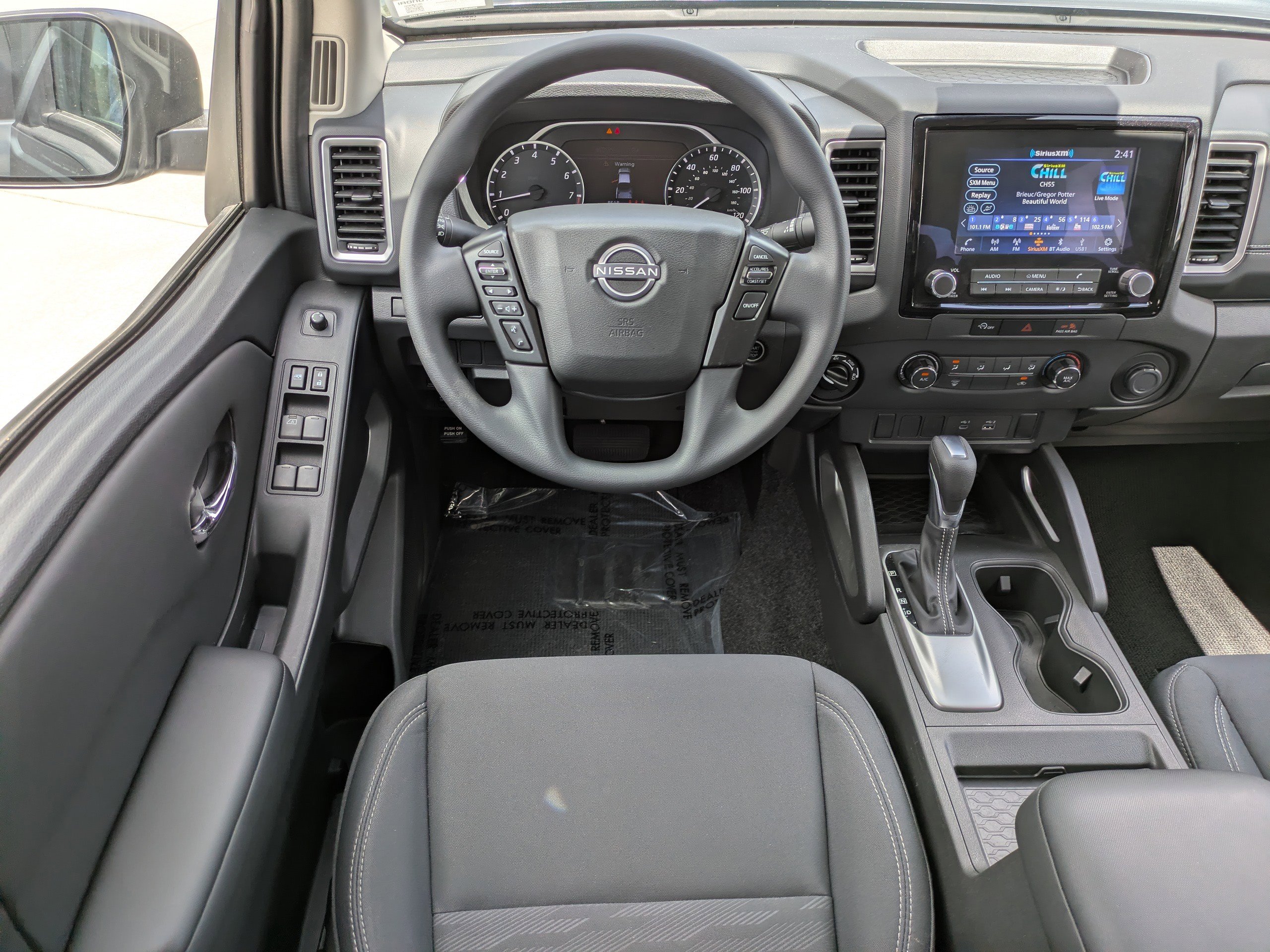 Used 2024 Nissan Frontier SV w/ Graphics Package image 14