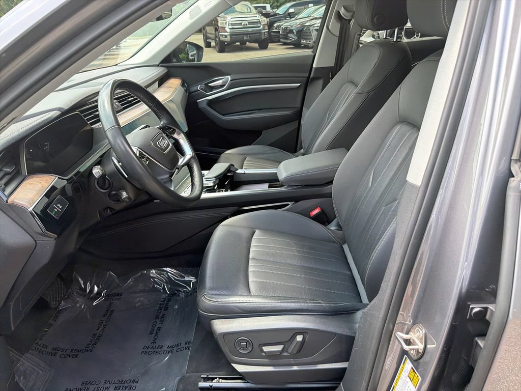 Used 2019 Audi e-tron Premium Plus AWD/4WD image 9