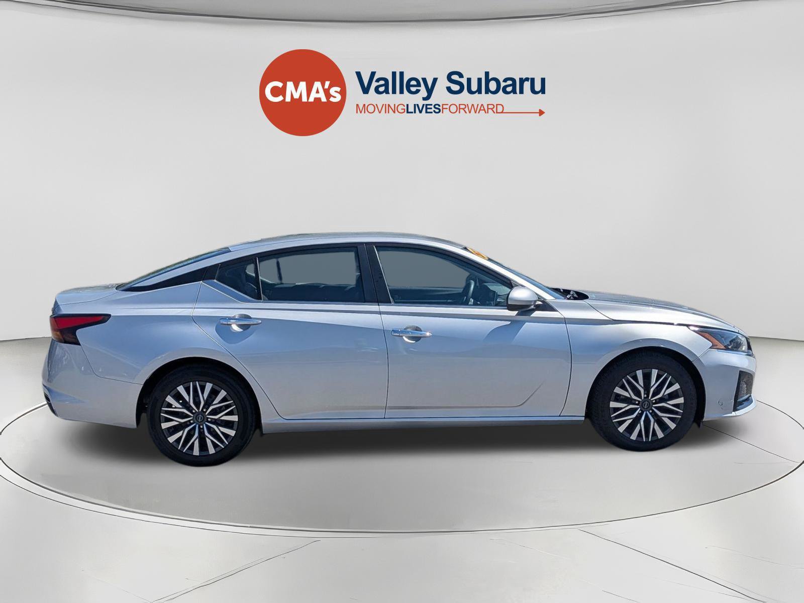 Used 2023 Nissan Altima 2.5 SV FWD image 6