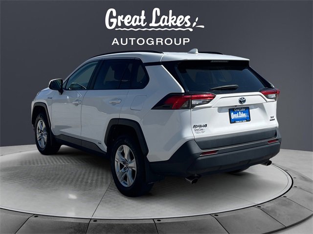 Used 2021 Toyota RAV4 XLE image 3