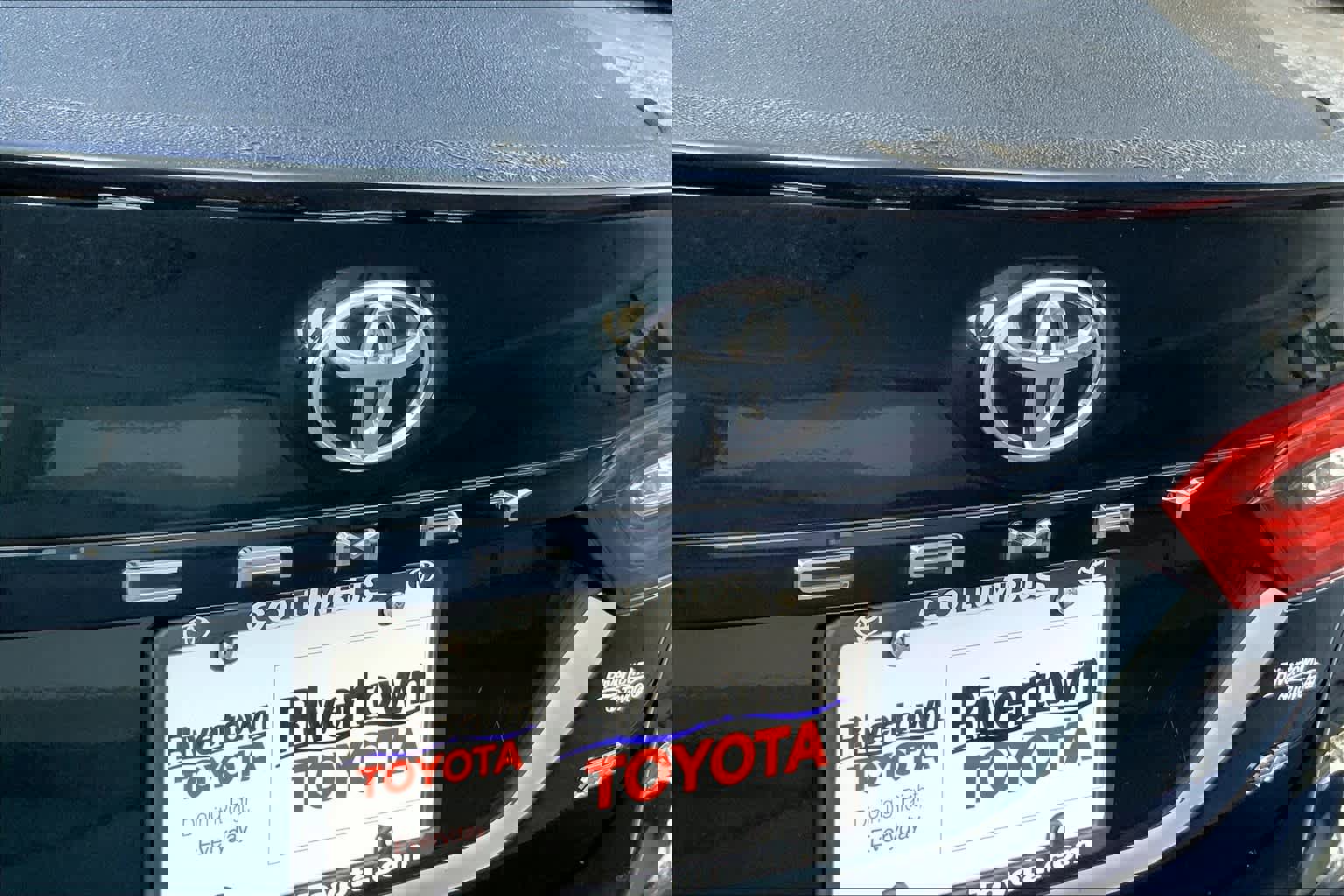 Used 2020 Toyota Camry SE image 33