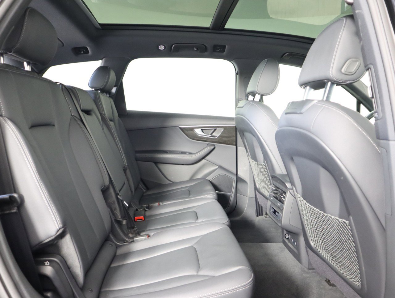 Used 2025 Audi Q7 3.0T Premium Plus image 11
