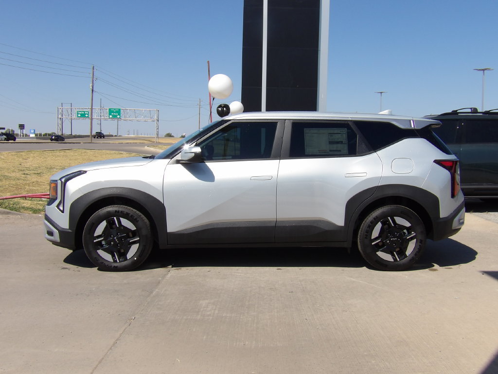 New 2027 Kia Seltos LX