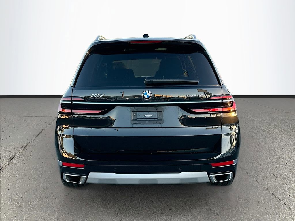 Used 2024 BMW X7 xDrive40i w/ Executive Package image 6