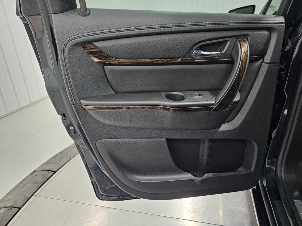 Used 2014 GMC Acadia Denali AWD/4WD image 35