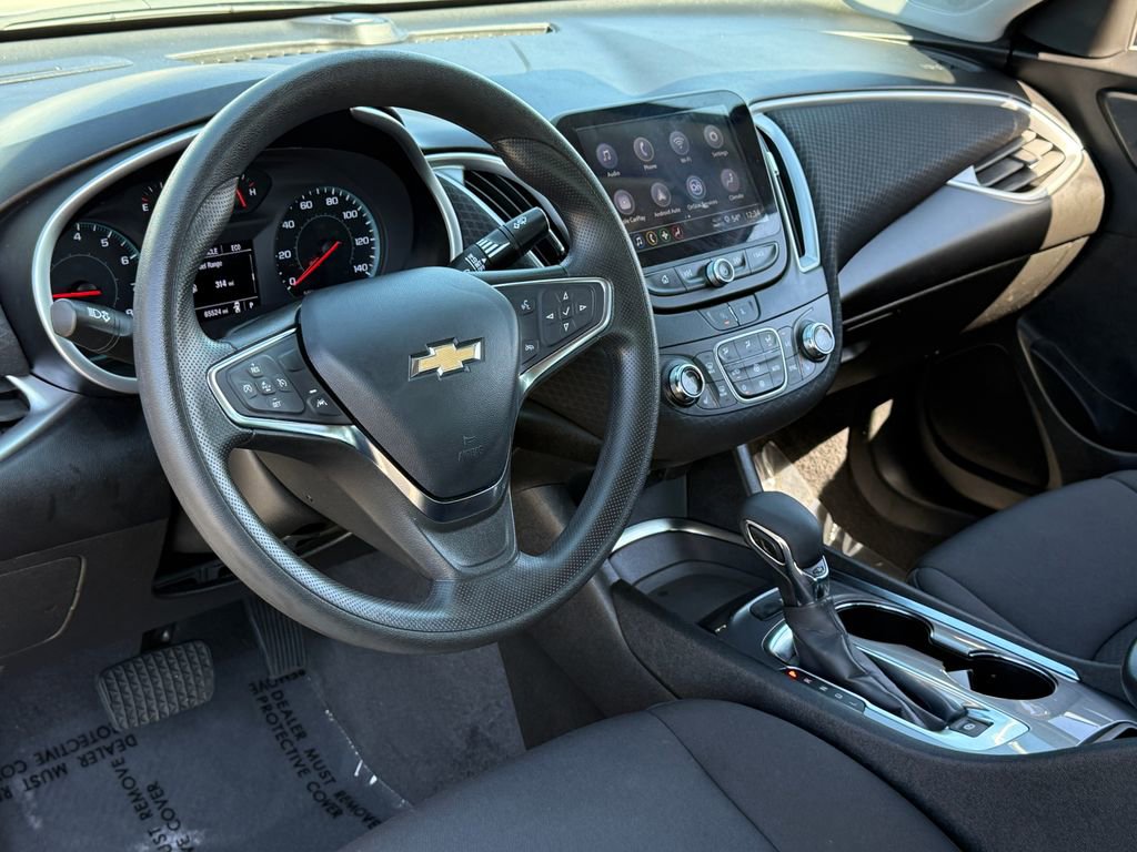 Used 2023 Chevrolet Malibu LT image 18