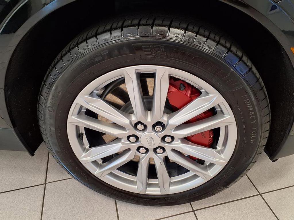 Certified 2023 Cadillac XT5 Sportv w/ Technology Package image 8