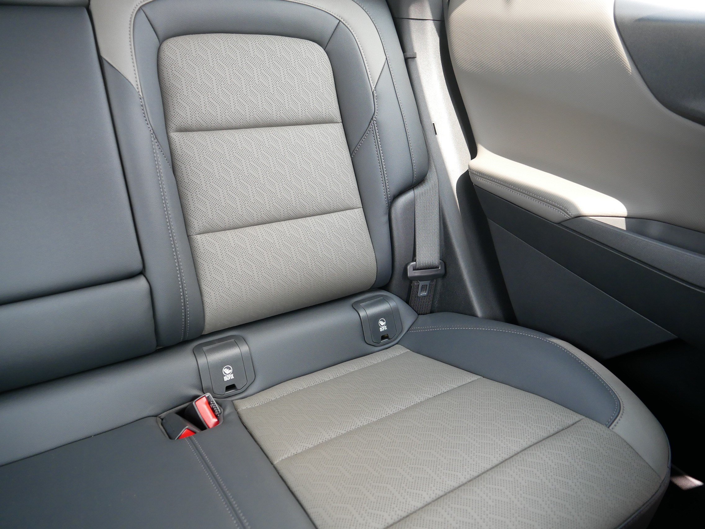 Used 2025 Chevrolet Equinox LT w/ Convenience Package II AWD/4WD image 14
