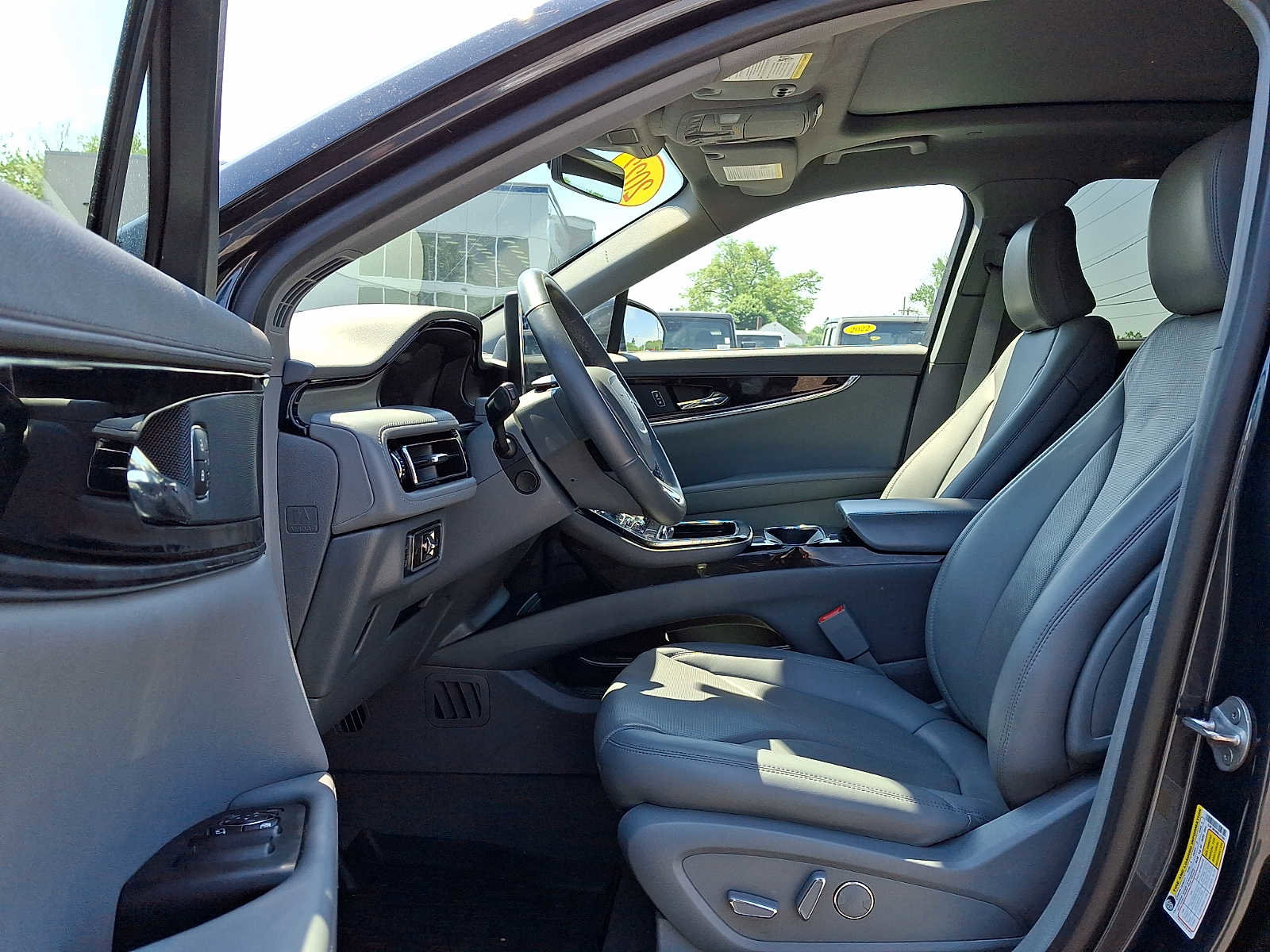 Used 2022 Lincoln Nautilus Reserve AWD/4WD image 14