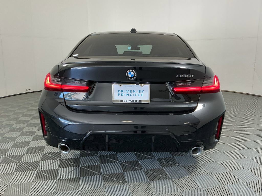 Certified 2025 BMW 330i Sedan w/ M Sport Package RWD image 6