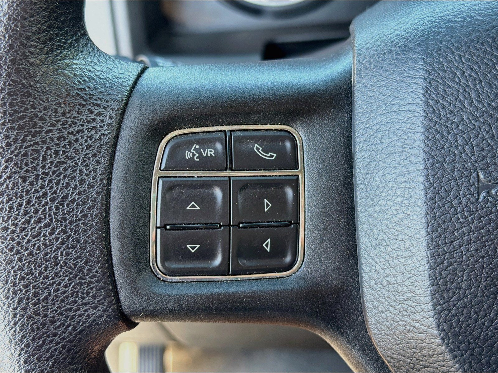 Used 2017 RAM 3500 Tradesman w/ Chrome Appearance Group AWD/4WD image 17