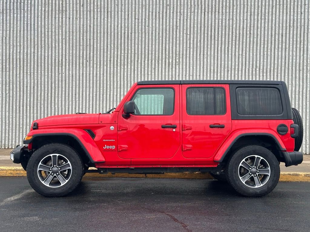 Used 2023 Jeep Wrangler Sahara image 2