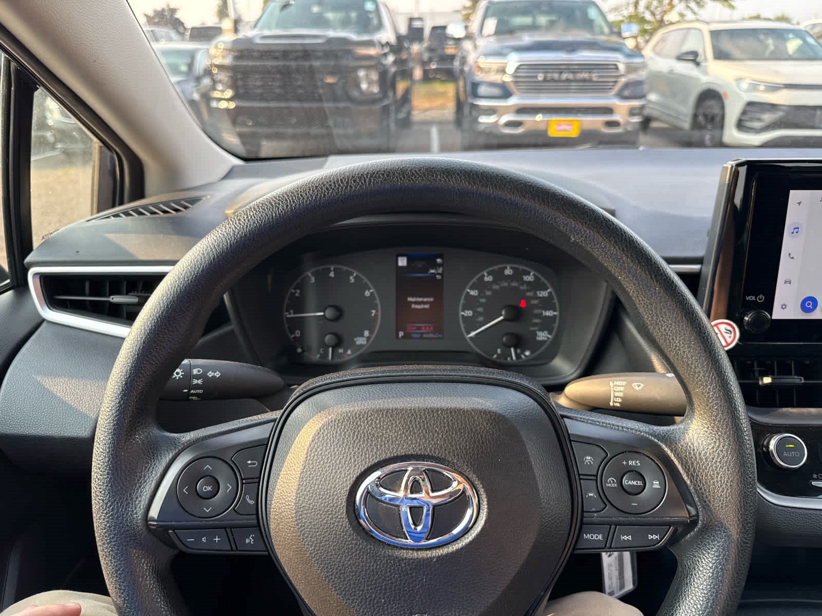 Used 2024 Toyota Corolla LE FWD image 12