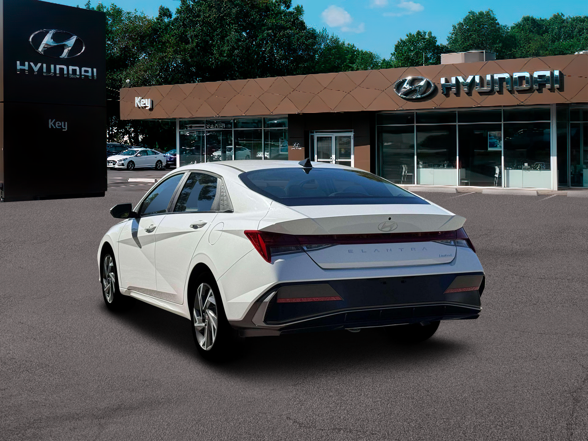 New 2026 Hyundai Elantra Limited FWD image 5