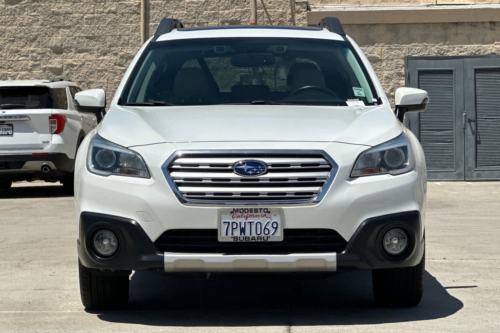 Used 2016 Subaru Outback 3.6R Limited AWD/4WD image 8
