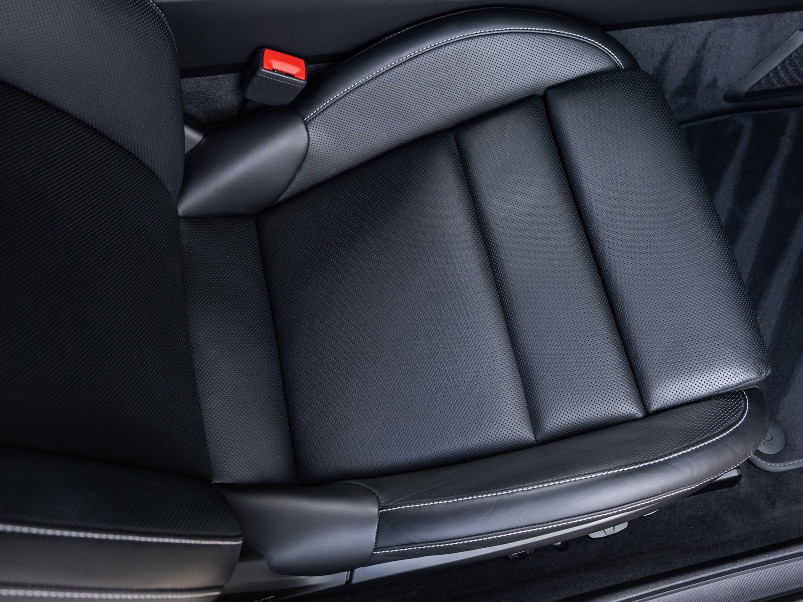 Certified 2021 Porsche 911 Carrera w/ Premium Package image 37