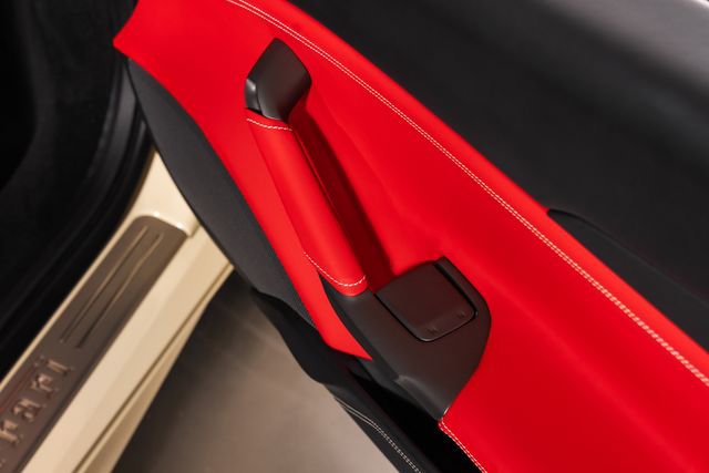 Used 2018 Ferrari 488 Spider RWD image 65
