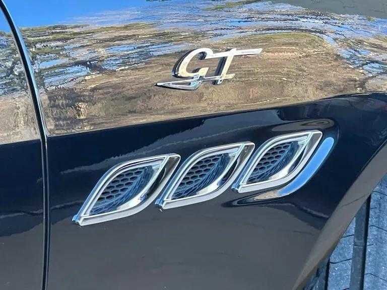 Used 2022 Maserati Quattroporte GT image 46