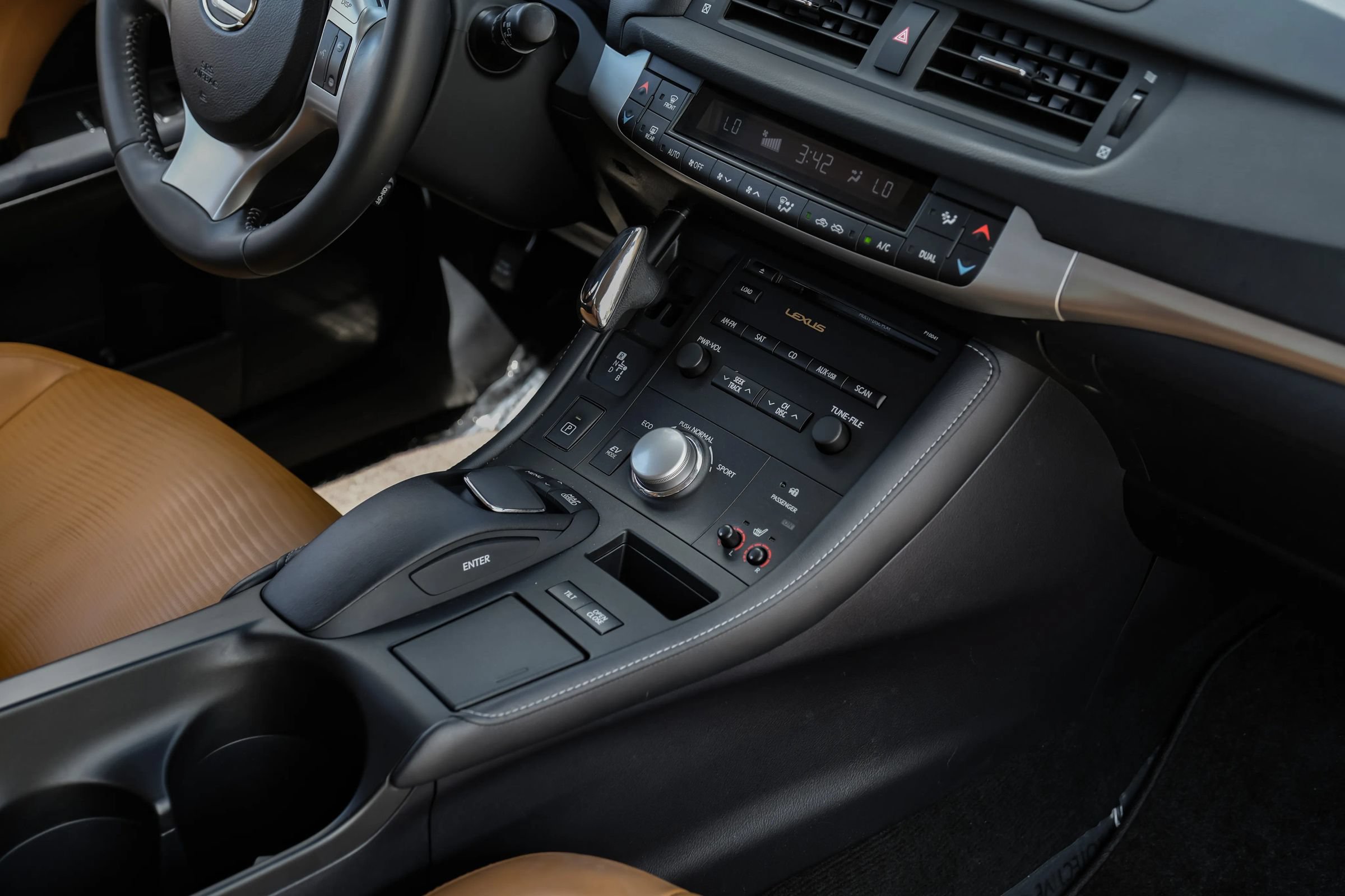Used 2012 Lexus CT 200h Premium w/ Premium Audio Pkg FWD image 27