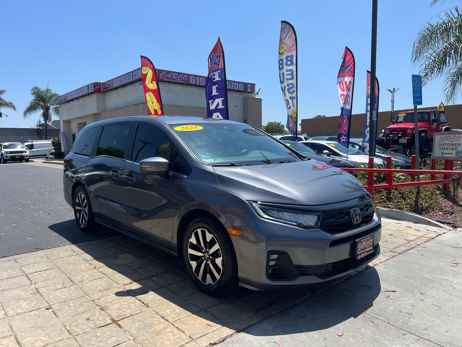 Used 2025 Honda Odyssey EX-L image 2