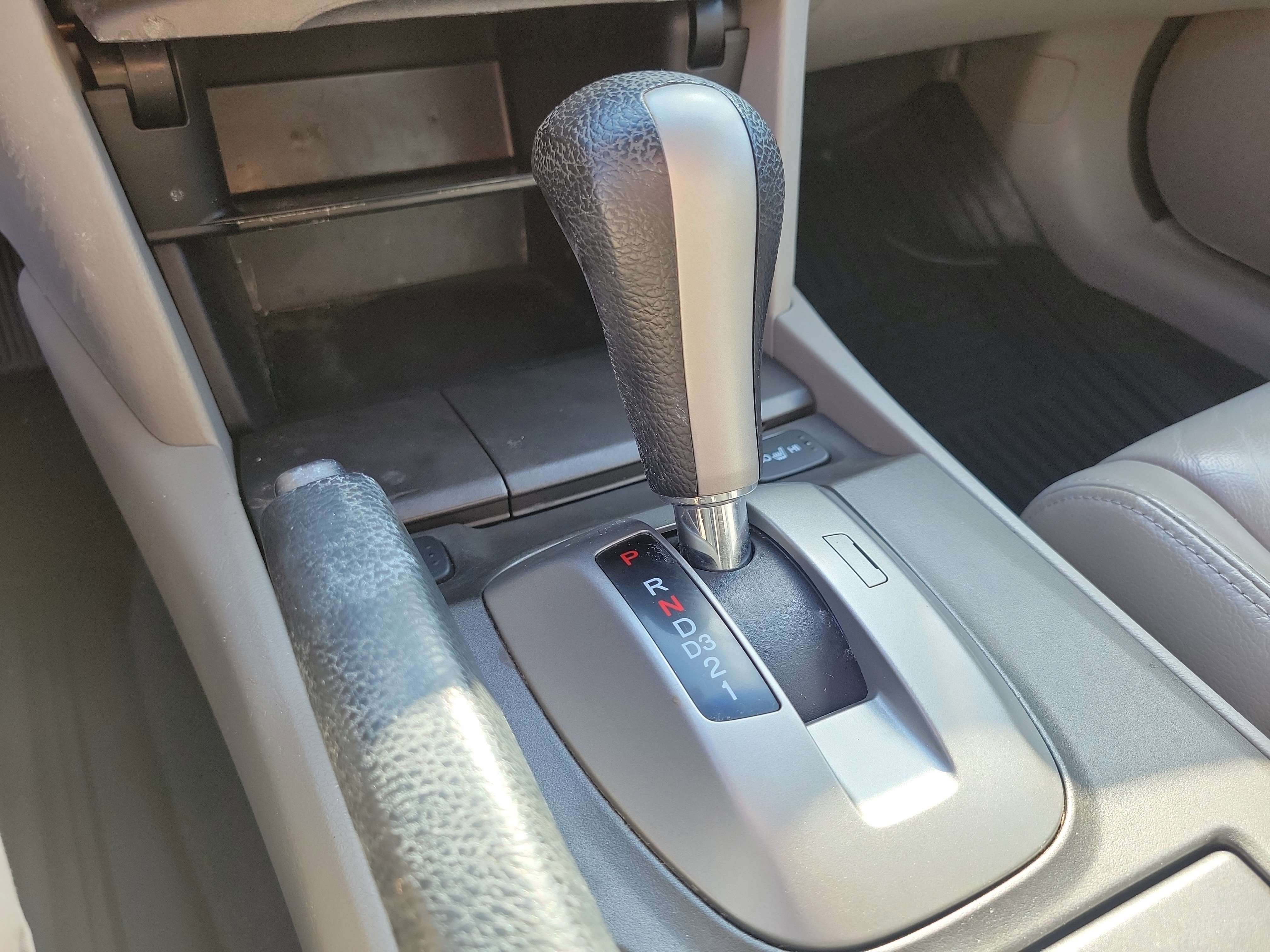 Used 2011 Honda Accord EX-L image 28