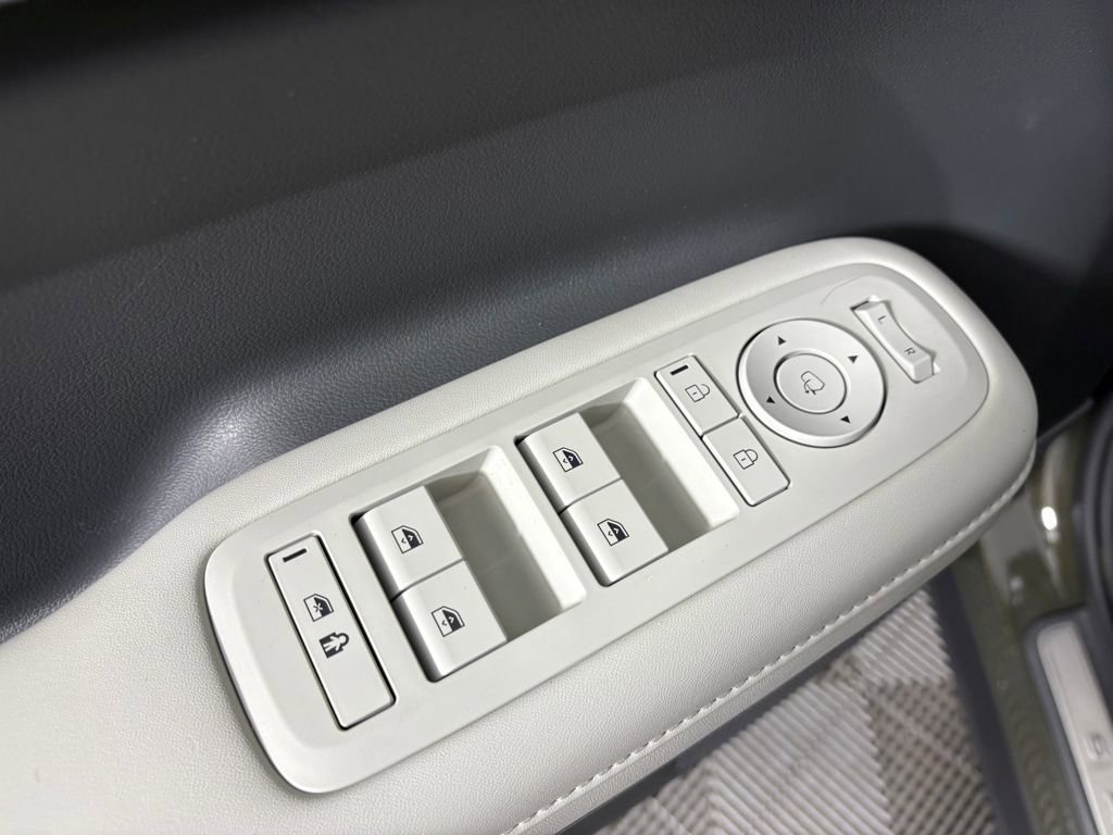 Used 2024 Hyundai Santa Fe Calligraphy image 13