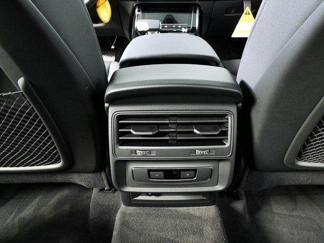 New 2026 Audi Q7 3.0T Premium AWD/4WD image 23