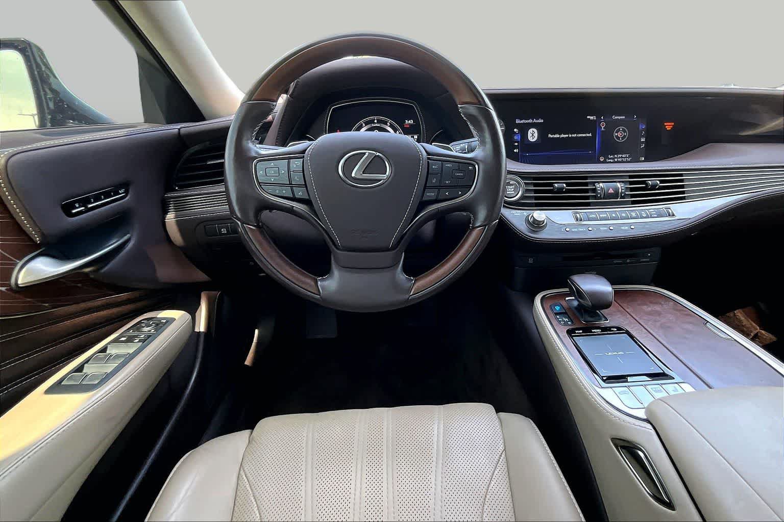 Used 2020 Lexus LS 500 w/ Interior Upgrade Package RWD image 6
