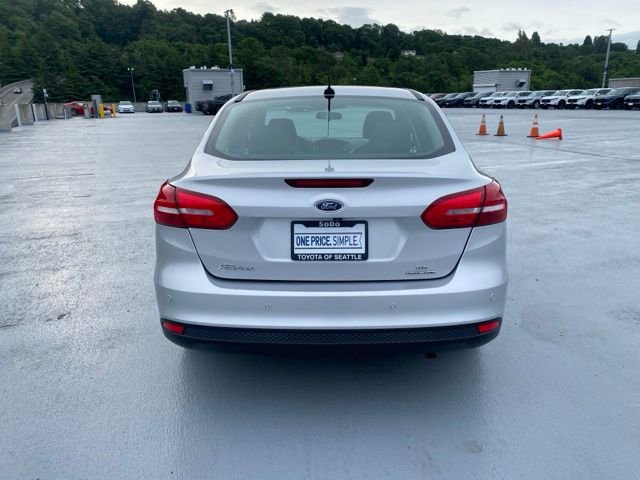 Used 2016 Ford Focus SE w/ Equipment Group 201A FWD image 7
