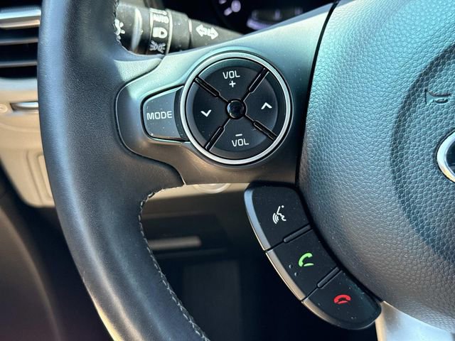 Used 2017 Kia Soul + w/ Primo Package FWD image 25