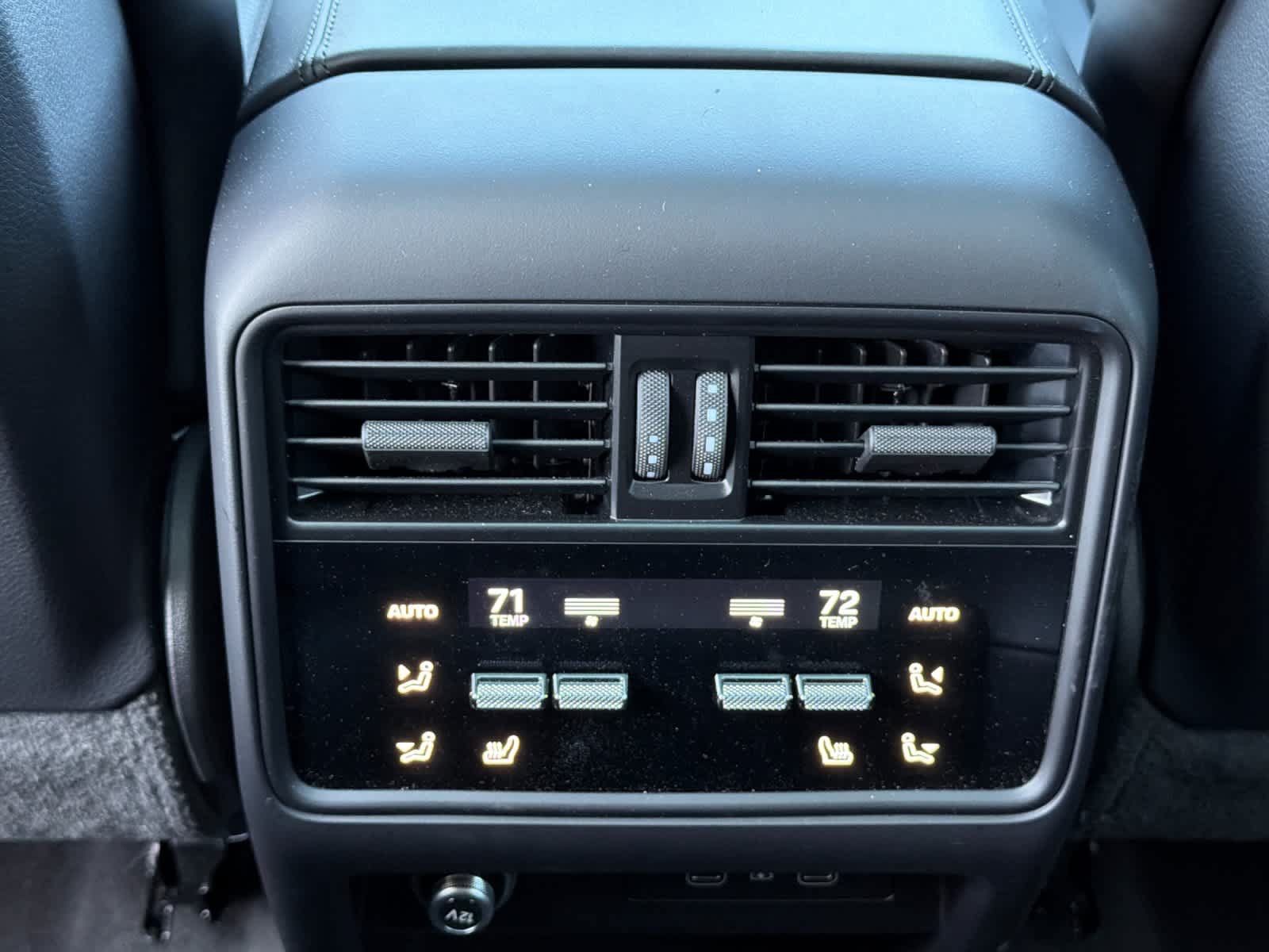 Certified 2026 Porsche Cayenne GTS AWD/4WD image 14