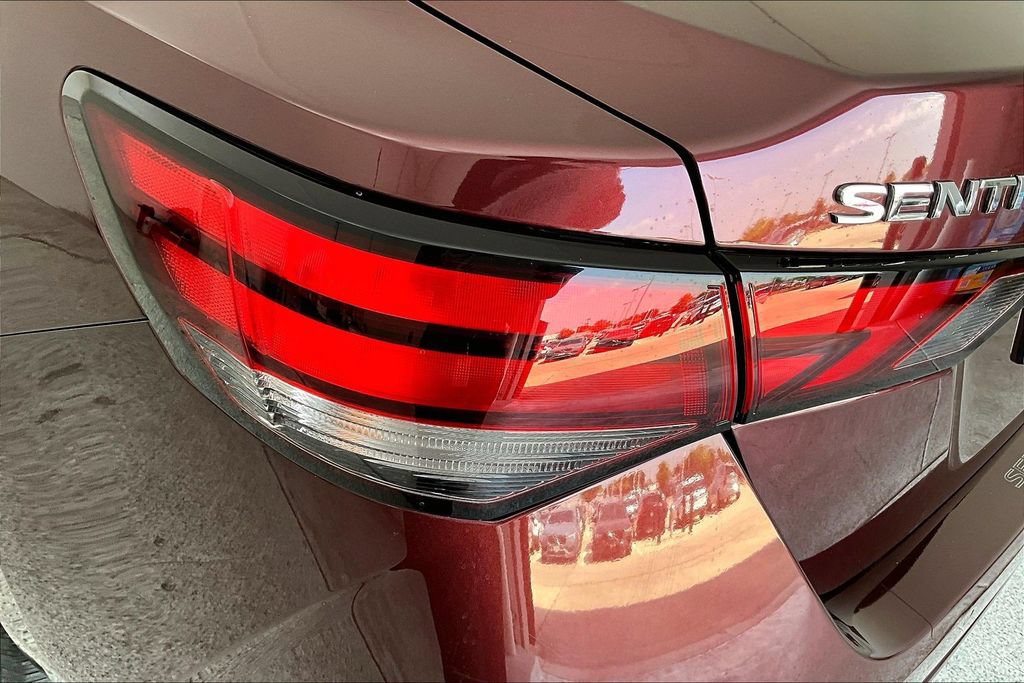 Used 2022 Nissan Sentra SV w/ Trunk Package FWD image 40