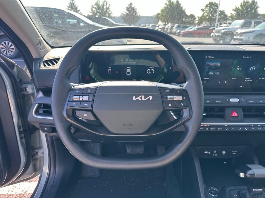 Used 2025 Kia K4 FWD image 18