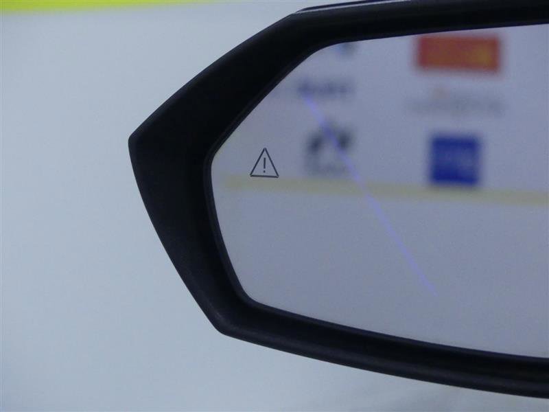 Used 2022 Hyundai Elantra Limited image 26