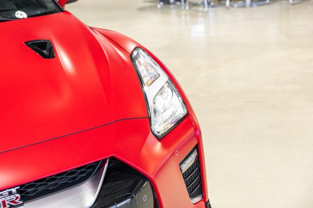 Used 2023 Nissan GT-R Premium w/ Premium Interior Package AWD/4WD image 10